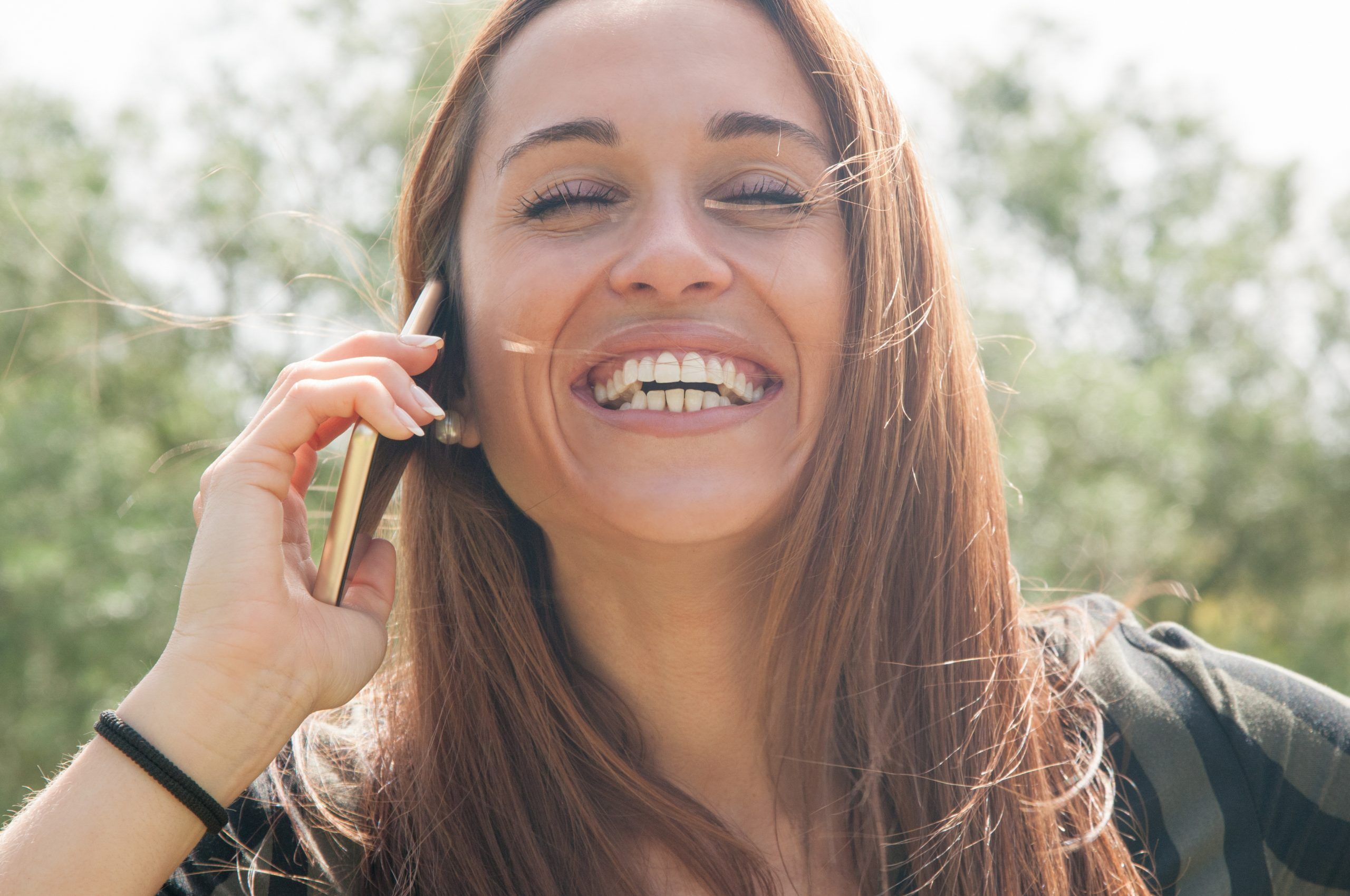 clinica dental en Huelva que ofrece implantes dentales